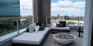 The Fenley Gallery 51