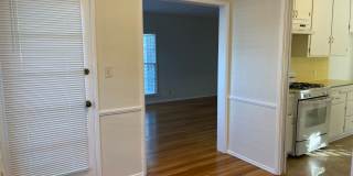 Pristine Original Westchester Home in North Kentwood Gallery 4