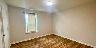 Charming 2 Bedroom Home Near Historic Landmarks in San Antonio Gallery 10