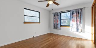 517 Randall Street Gallery 20