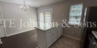 Beautiful 3BR Home with Vaulted Ceilings, Community Pool & Main Level Primary Suite Beautiful 3BR Home with Vaulted Ceilings, Community Pool & Main Level Primary Suite Gallery 19