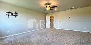 Spacious Craftsman Home on cul-de-sac - Electric Included! Gallery 41