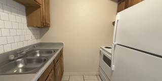 1570 Mc Conihe St Unit B Gallery 4
