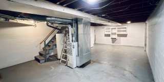 915 28th Street Gallery 11