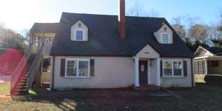 1404 Maple St Gallery 1