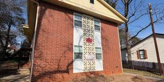 DOWNTOWN ATHENS LIVING! 2 BEDROOM, 1 BATH UNIT! Gallery 1