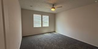 NEW DR Horton 3/BD 2/BA 2/CG Gallery 11