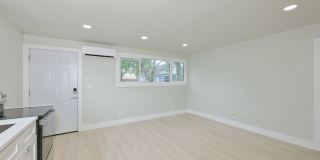 1 Bed 1 Bath Suite with Fenced Yard Minutes Away Clearwater Beach Gallery 10