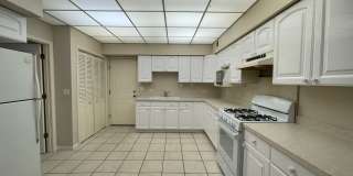 Nice and Spacious 1 Bedroom 1 Bath with Attached 1 Car Garage located in Wauconda! Gallery 10