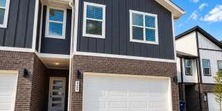 Spacious 3-Bedroom Duplex with Modern Comforts in Edmond Gallery 1