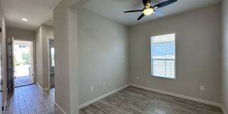 10319 W Harmony Ln Gallery 27