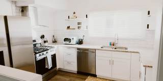 150 E Woodland St Gallery 8