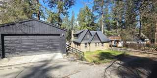 $2,995 - 5 Bed / 3 Bath Stunning and Spacious Home on South Hill Gallery 1