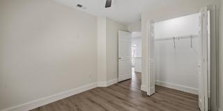 701 W Plaza Pl Gallery 16