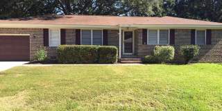 4 Bedroom 2 Bath House in Northbridge Terrace - West Ashley Gallery 1