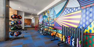 235 N COLUMBUS Boulevard Gallery 41