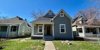 Charming Bungalow-Styled 3 Bed, 2.5 Bath Home- Near East Side Gallery 1