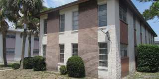 463 76TH AVENUE N Gallery 1