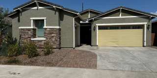 ALL UTILITIES INCLUDED CHANDLER CASITA W/ 1 CAR SEPERATE GARAGE ALMOST BRAND NEW Gallery 1