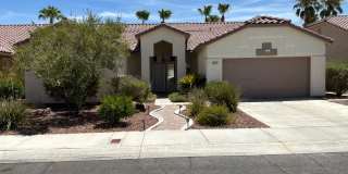 Single story 3 bedrooms Single story 3 bedrooms Gallery 1