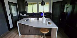 1002 Crawford Road unit: 6 Gallery 14