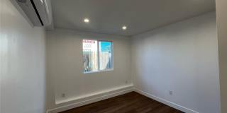 2203 W 73rd Gallery 8