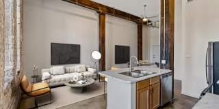 United Jewelers and Lee Hardware Apartments Gallery 18