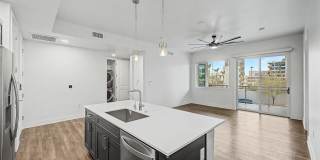 3131 N CENTRAL Avenue Gallery 1