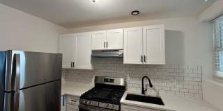 7422 North Ashland BoulevardApt 1 Gallery 1