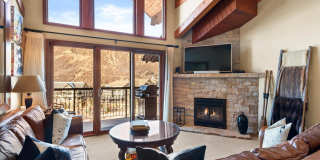 400 Wood Road unit: 1207 Gallery 1