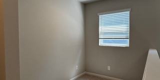 Wonderfully maintained Rainier Ridge Puyallup Home! Gallery 9