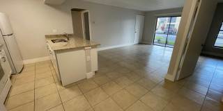 ANNUAL RENTAL - 2 BED / 2 BATH CONDO AT MYSTIC GARDENS Gallery 4