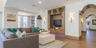 2Bayshore Gallery 32