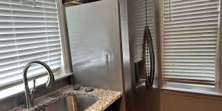 Adorable 2 Bedroom Condo! Gallery 12