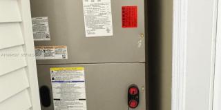 11207 Royal Palm Blvd Gallery 34