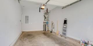 Conveniently located 2-bedroom townhome in Germantown! Gallery 21