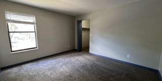 Charming 2BR Townhome in Aurora Gallery 15