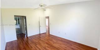 1145 W Lake St Gallery 22