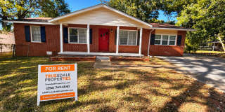 Now available 4BR 1.5 bath with additional rooms Gallery 1