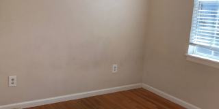***$500 Move-In Special*** SPACIOUS 3 BR/2 BA Rental in Mid-City with BACKYARD and DRIVEWAY (Section 8 not accepted) Gallery 16