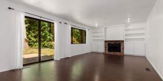Woodinville Home with Spacious Layout & Updated Interior Gallery 13