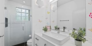 2498 Eagle Run Dr Gallery 36