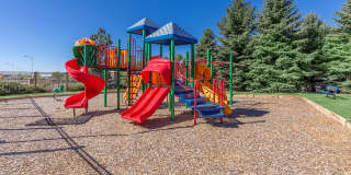 Creekside At Palmer Park Apartments Gallery 64