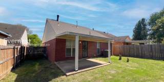 1208 West East Ross Parkway Gallery 18