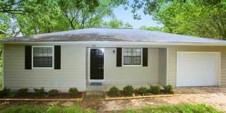 318 1/2 Lee Avenue Gallery 1