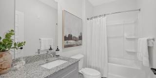 Farmhouse Luxury Apartments Gallery 18