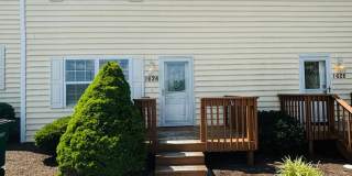 Conveniently located 2 Bedroom, 1.5 Bath Townhouse Gallery 1