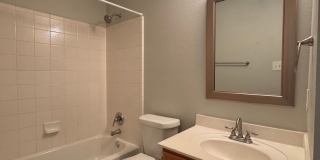 3 BR/2.5BA | Newly Renovated Single Family Home | 1-Car Covered Parking | Fenced backyard! Gallery 17