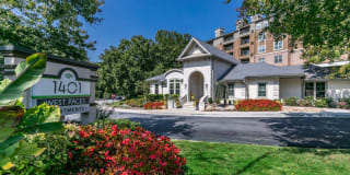 1401 West Paces Gallery 1