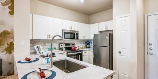 The Halstead Gallery 39